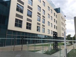 137 m² Commercial space in Rosebank