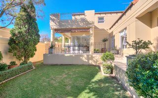 3 Bedroom House in Bryanston