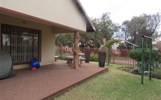 4 Bedroom House in Vanderbijlpark SW5