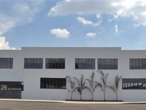 913 m² Industrial space in Uraniaville