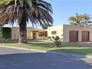 3 Bed House in Vredenberg