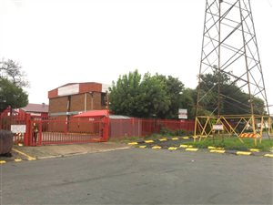3500 m² Industrial space in Spartan