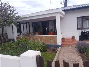 3 Bed House in Mossel Bay Central