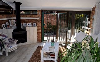 3 Bedroom Duet in Clubview