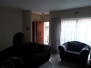3 Bed Townhouse in Ravensklip
