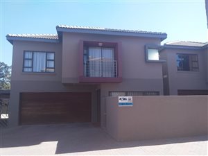 4 Bed Townhouse in Vanderbijlpark SE3