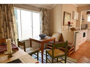 1 Bedroom Garden Cottage in Parkview