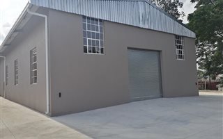 391 m² Industrial space in Mkondeni
