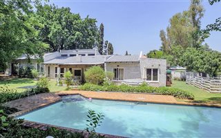 4 Bedroom House in Ferndale