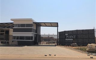 575 m² Industrial space in Louwlardia