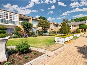2 Bed Apartment in Illovo