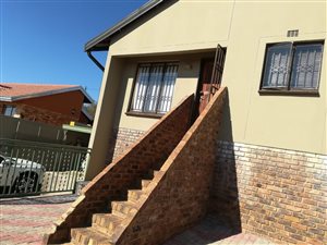 3 Bed Cluster in Mabopane