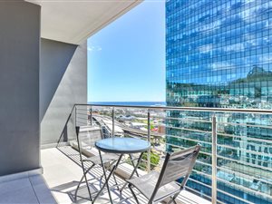 2 Bed Apartment in Foreshore