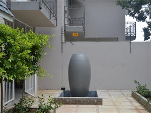 5 Bed House in Woodmead