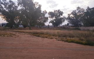 1358 m² Land available in Ooseinde
