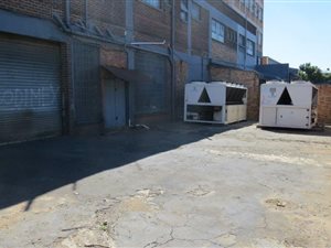 1104 m² Industrial space in Benrose
