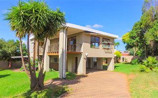 5 Bedroom House in Hutten Heights