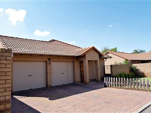 2 Bed Simplex in Willow Park Manor