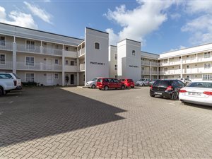 2 Bed Apartment in Nuutgevonden