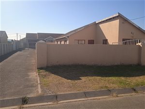3 Bed House in Amalinda
