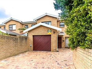 3 Bed Townhouse in Sonstraal East
