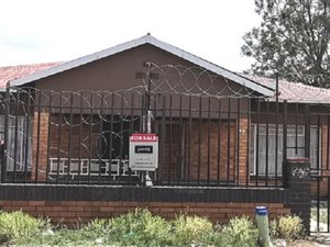 6 Bed House in Kenilworth