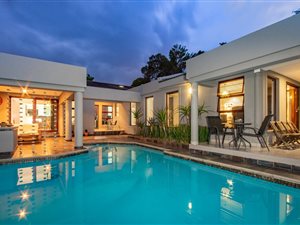 4 Bedroom House in Hurlingham Manor