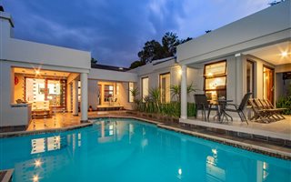 4 Bedroom House in Hurlingham Manor