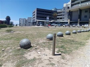 629 m² Land available in Diaz Beach