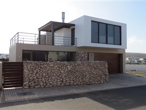 3 Bed House in Waterfront