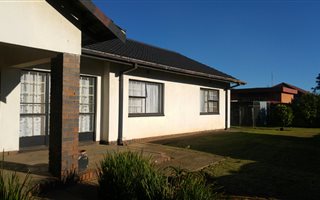 4 Bedroom House in Vanderbijlpark SE