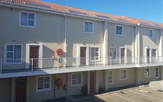 2 Bedroom Townhouse in Leeu Gamka
