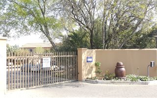 2 Bedroom Townhouse in Paulshof