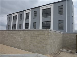 2 Bed Apartment in Eersterivier
