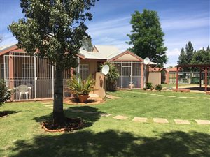 2 Bed Simplex in Grimbeek Park