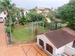 4 Bed House in Bluff