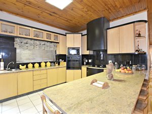 5 Bed House in Rouxville
