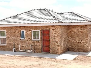 3 Bed House in Lehae
