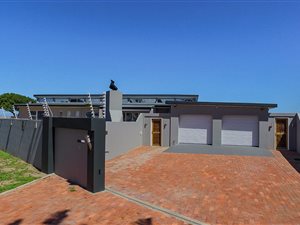 4 Bedroom House in Amsterdamhoek