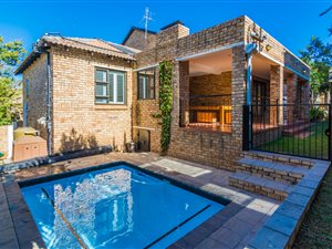 3 Bed Townhouse in Boskruin