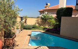 3 Bedroom Apartment in Sterrewag