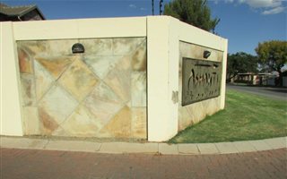 2 Bedroom Townhouse in Minnebron