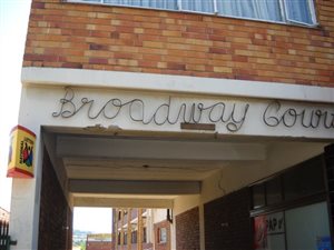 1.5 Bed Flat in Pretoria West