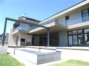5 Bed House in Helderfontein Estate