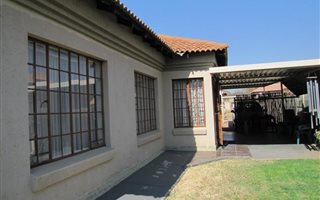 3 Bedroom Townhouse in Modimolle