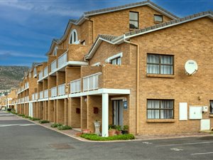 2 Bed Flat in Fish Hoek