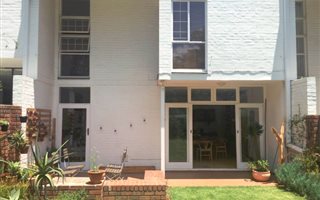 3 Bedroom Duplex in Hyde Park