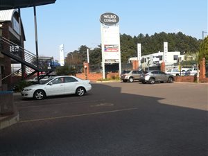 65 m² Retail Space in Wilro Park