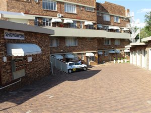3 Bed Apartment in Groenkloof