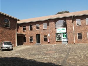 98 m² Commercial space in Roodepoort Central